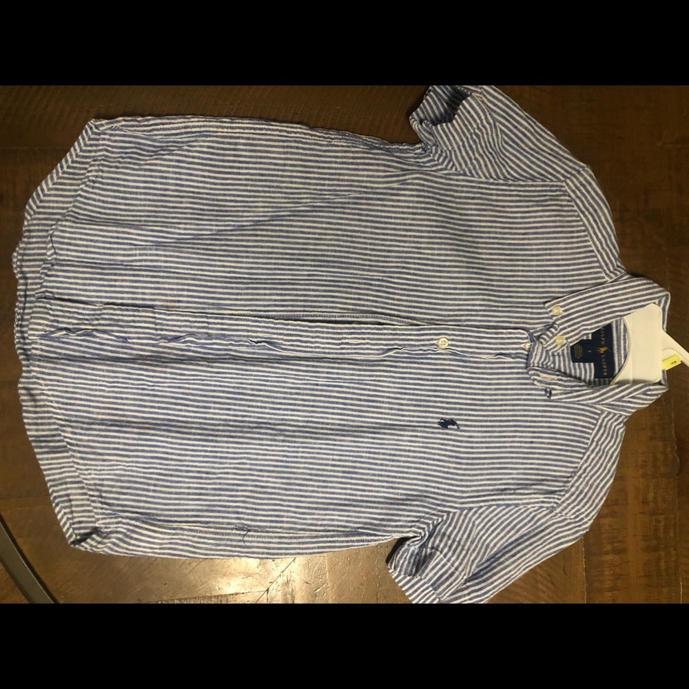 Boys Short sleeve shirt. Dressy/casual.